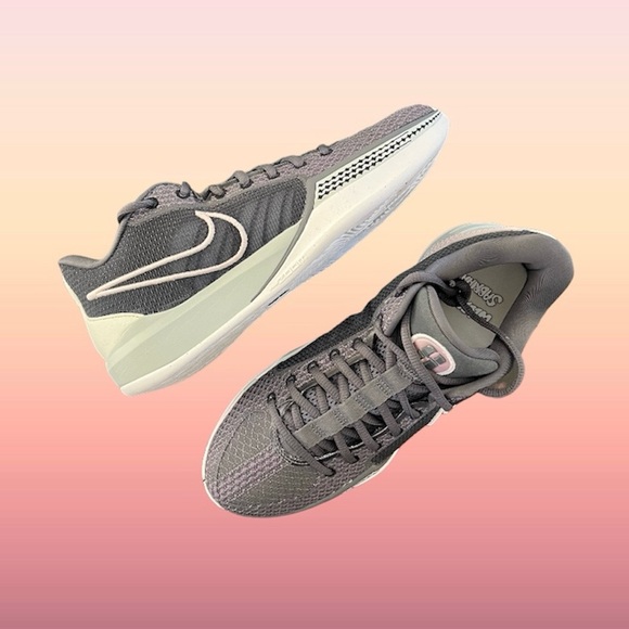 ✔️New✔️ NIKE Sabrina 1 Beyond the Game - Picture 1 of 10